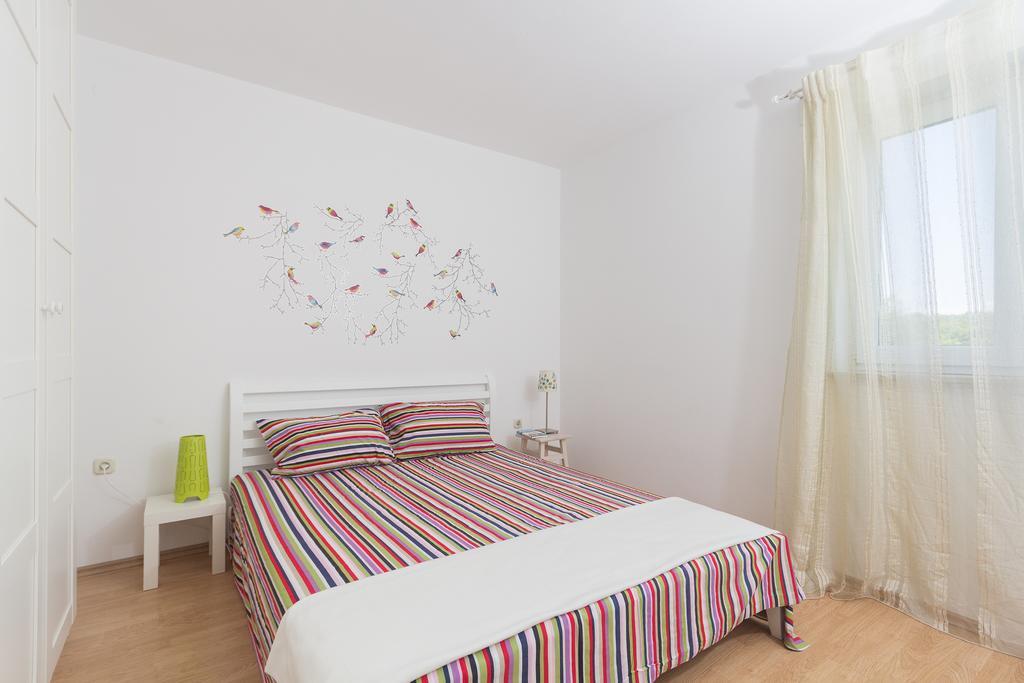 Apartments Roza Medulin Exterior photo